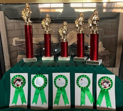 christmas-award-trophies-2023